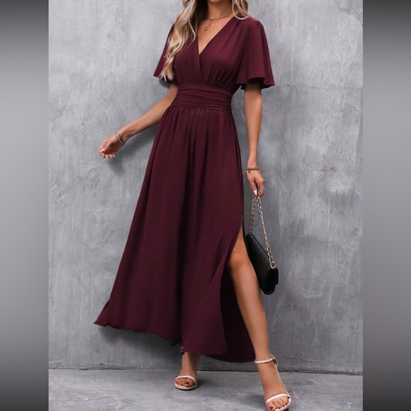 Dresses & Skirts - Boho butterfly sleeve slit thigh maxi dress